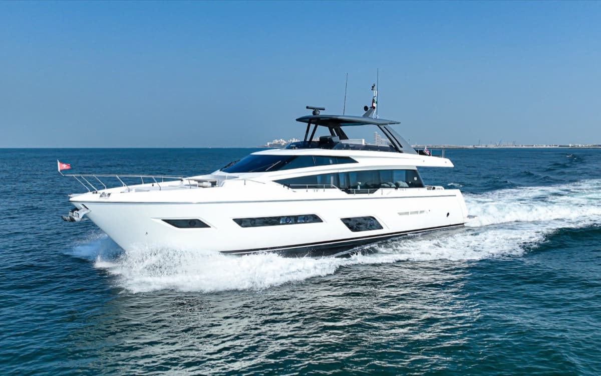Ferretti, 78 ft
