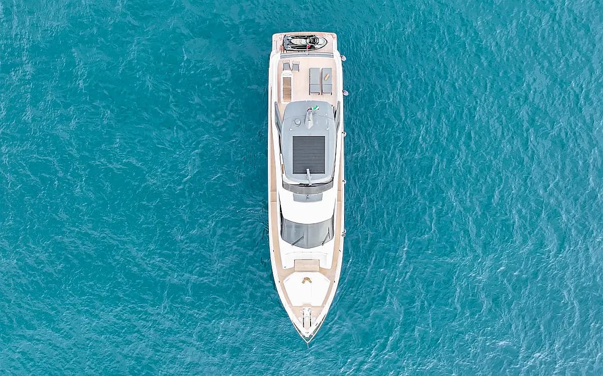 Ferretti 780 Solace — 79 ft — photo 8