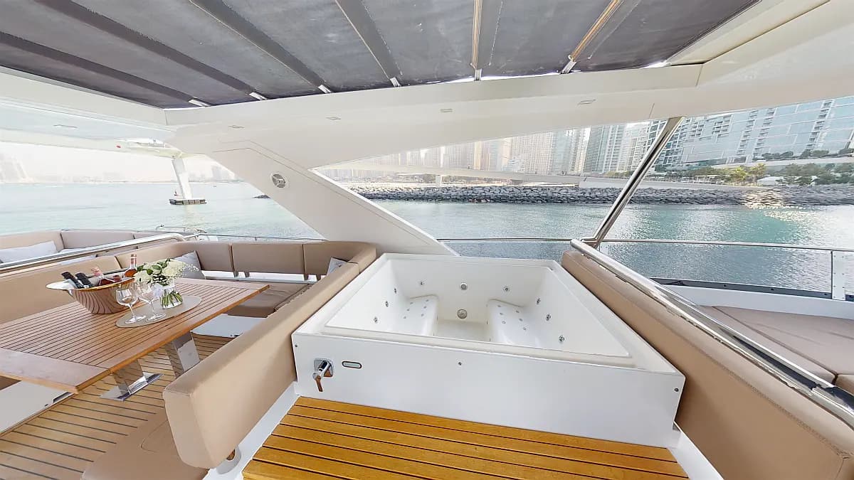 Galeon 780 Bella — 80 ft — photo 4