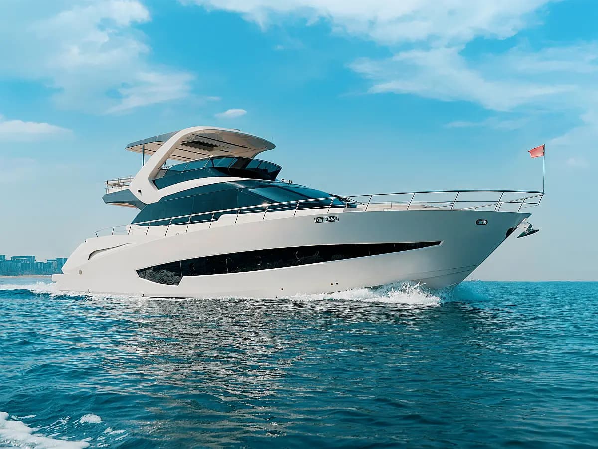 Motor Yacht X32 — 75 ft