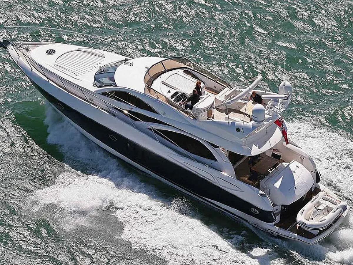 Sunseeker 64 — яхта для прогулки на закате в Дубае