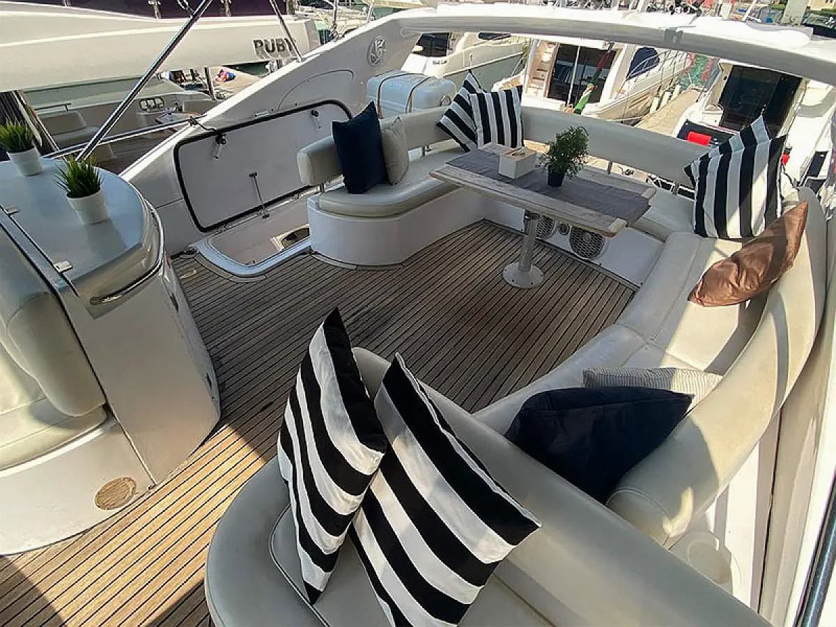 Sunseeker 64 — 64 ft — photo 2