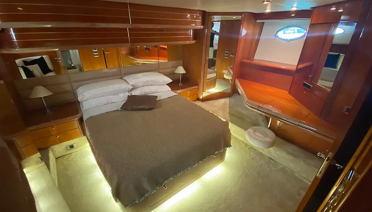 Sunseeker 64 — 64 ft — photo 9
